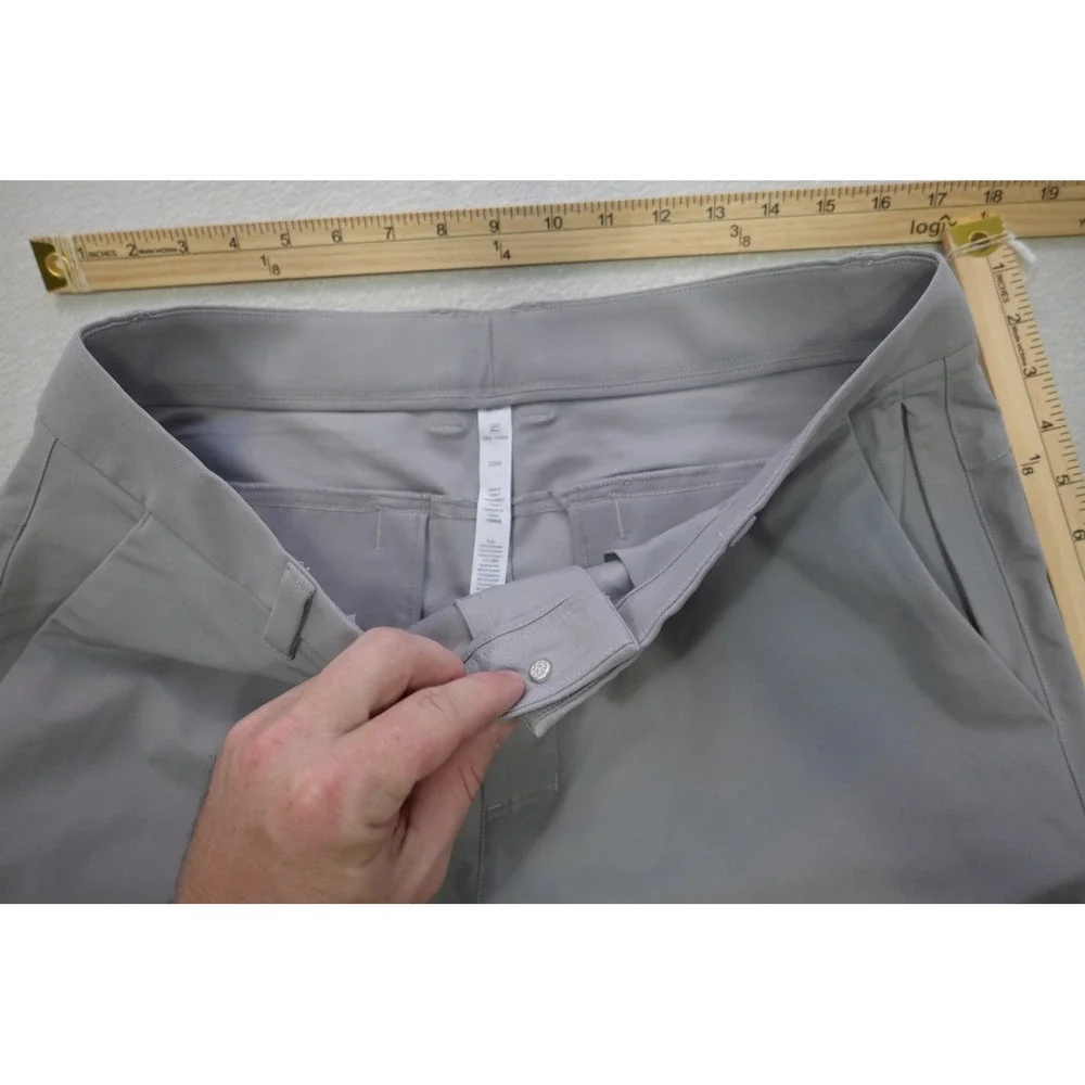 CRZ YOGA Golf Shorts Mens 32W Grey Performance Activewear Excellent